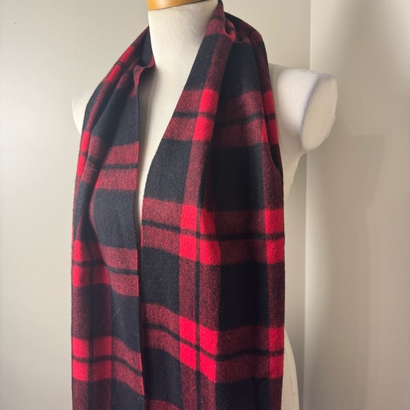 COACH Wool & Cashmere Plaid Winter Tasseled Wrap Scarf RED-BLACK / 12” W x 70” L - Picture 5 of 10
